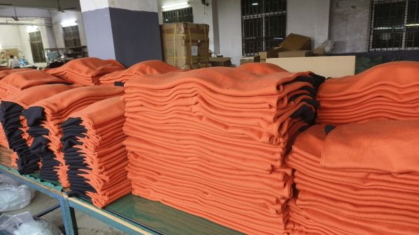 Hersteller von Strickbekleidung in Mumbai, Fabrikkomplex für Eisstrickpullover in Cachemira