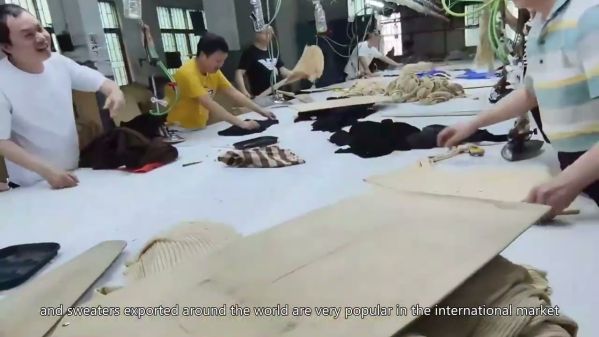 pull à col rond d'usine de république bananière, entreprises de tricot de mode chinoises